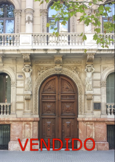 Magnífica vivienda en el corazón de l'Eixample (VENDIDO)